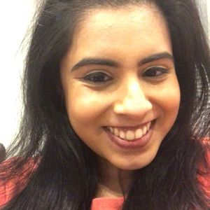 Meet your Posher, Elizabeth